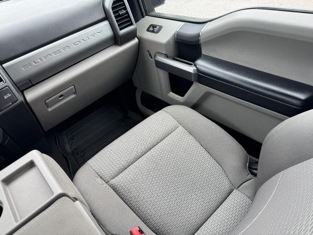 Ford Super Duty F-250 SRW Vehicle Image 15