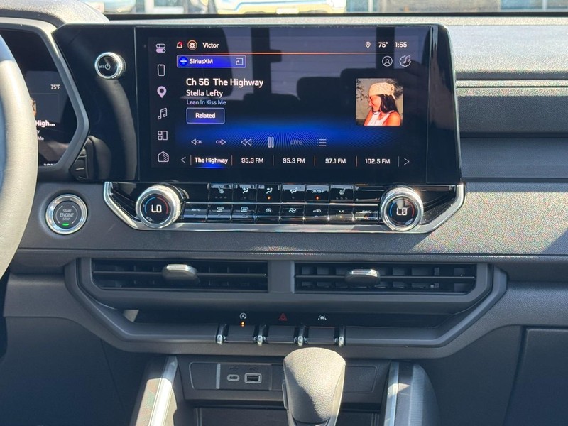 Chevrolet Colorado Vehicle Full-screen Gallery Image 13