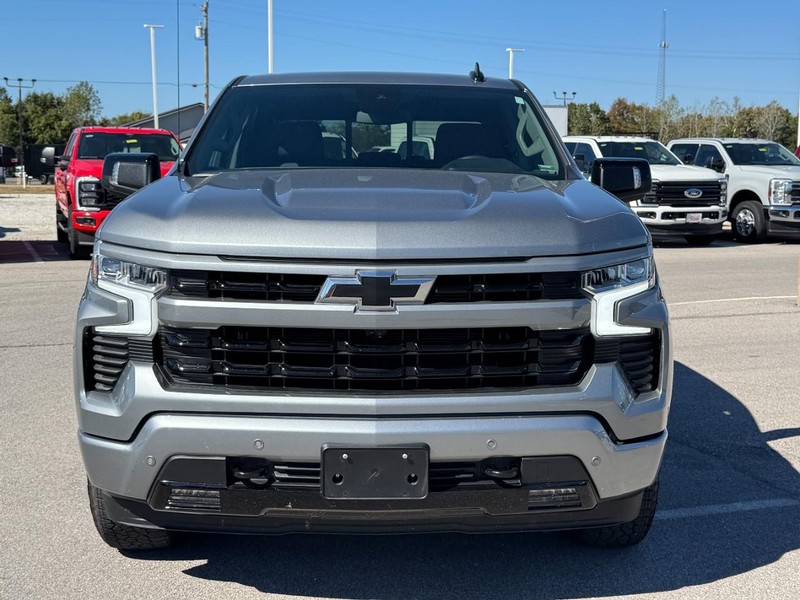 Chevrolet Silverado 1500 Vehicle Full-screen Gallery Image 09