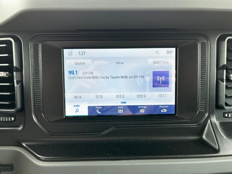 Ford Bronco Vehicle Full-screen Gallery Image 14