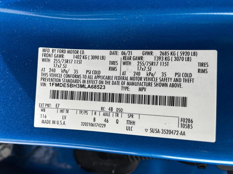 Ford Bronco Vehicle Full-screen Gallery Image 16