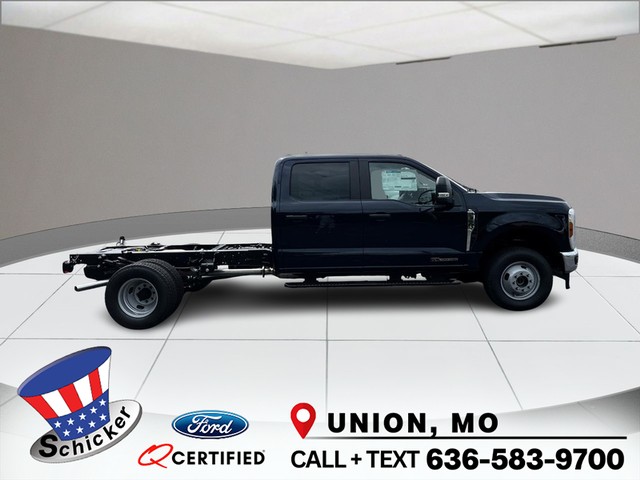 more details - ford super duty f-350 drw
