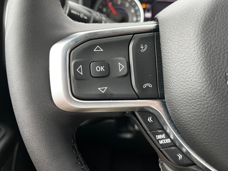 Ram 1500 Vehicle Full-screen Gallery Image 16