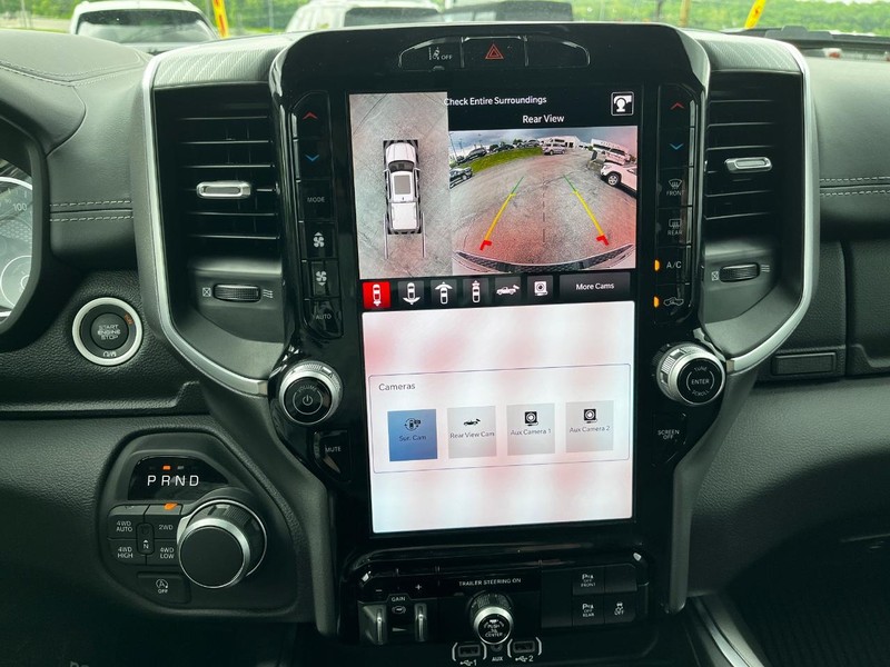 Ram 1500 Vehicle Full-screen Gallery Image 20