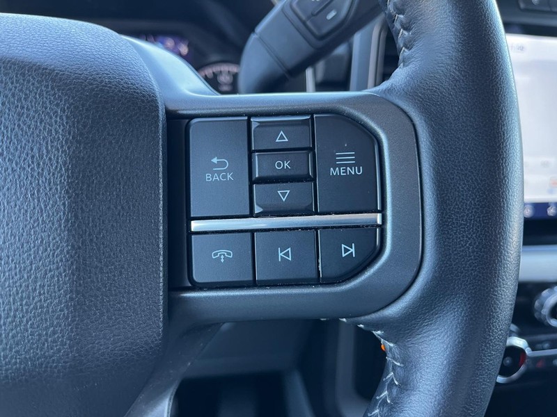 Ford F-150 Vehicle Full-screen Gallery Image 18