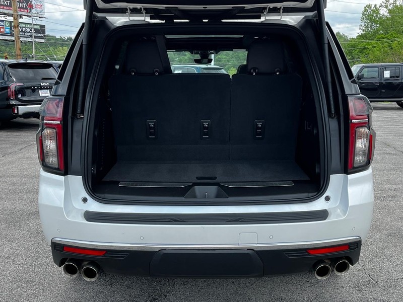 Chevrolet Tahoe Vehicle Full-screen Gallery Image 05