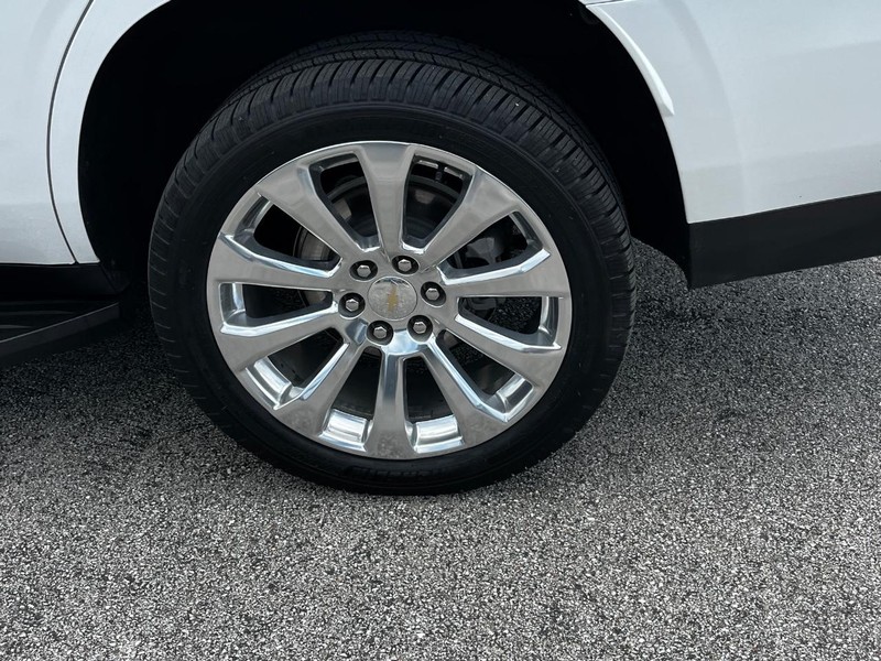 Chevrolet Tahoe Vehicle Full-screen Gallery Image 07