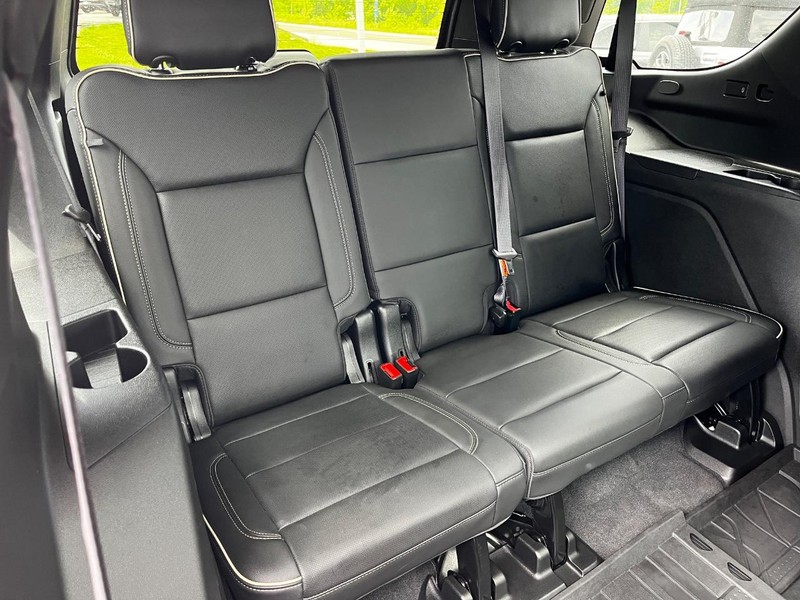 Chevrolet Tahoe Vehicle Full-screen Gallery Image 11