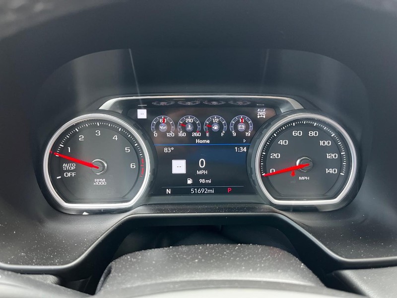 Chevrolet Tahoe Vehicle Full-screen Gallery Image 22