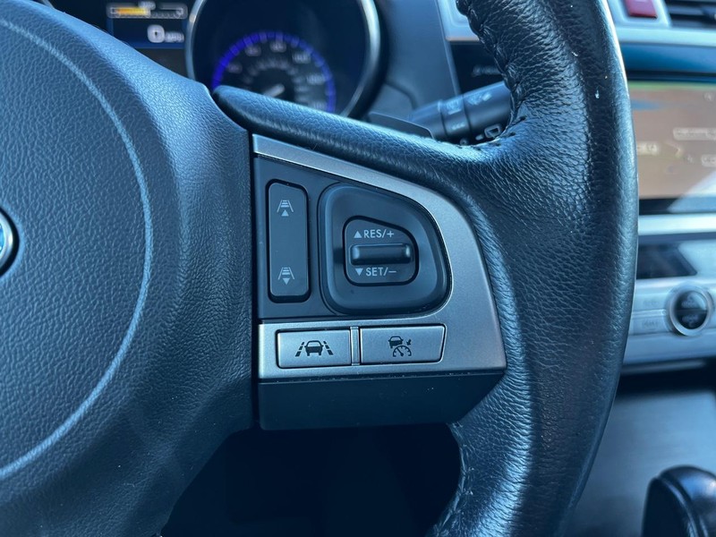 Subaru Outback Vehicle Full-screen Gallery Image 20