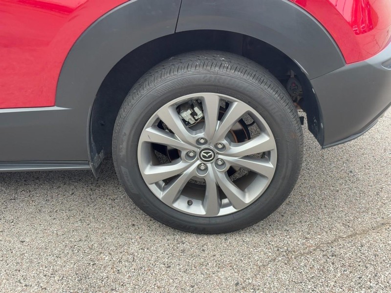 Mazda CX-30 Vehicle Full-screen Gallery Image 07