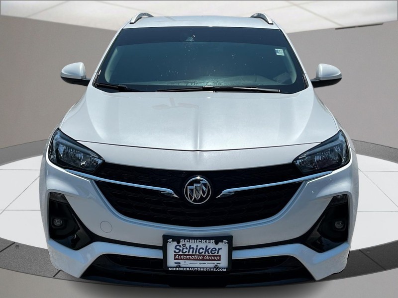 Buick Encore GX Vehicle Full-screen Gallery Image 09