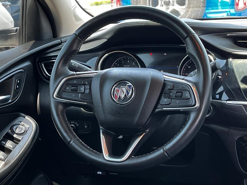 Buick Encore GX Vehicle Full-screen Gallery Image 12