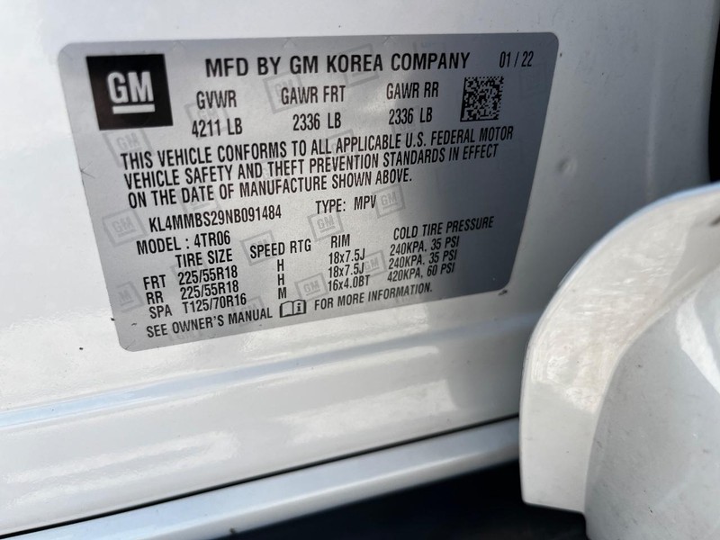 Buick Encore GX Vehicle Full-screen Gallery Image 22