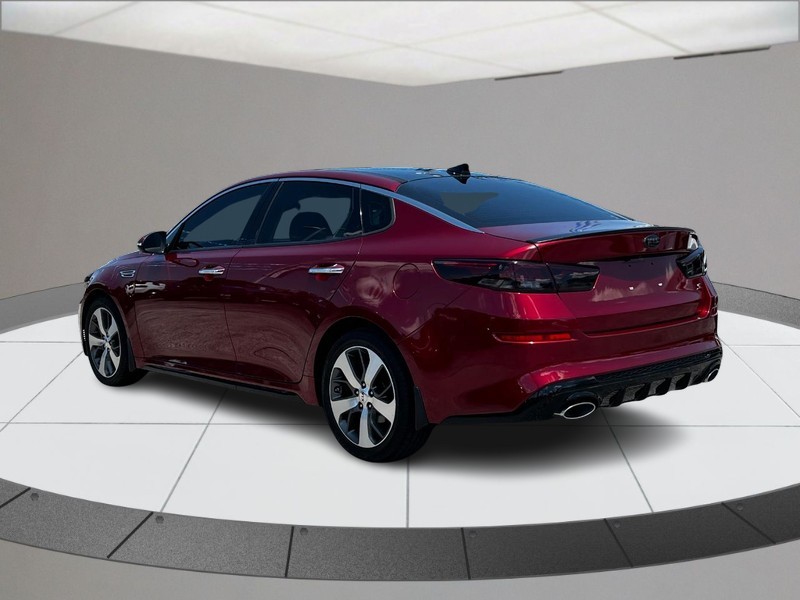 Kia Optima Vehicle Full-screen Gallery Image 06