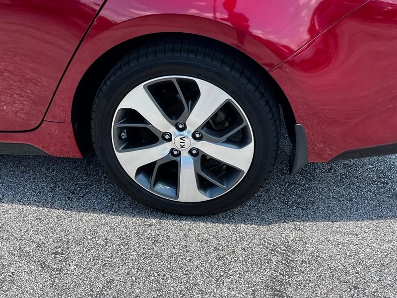 Kia Optima Vehicle Full-screen Gallery Image 07