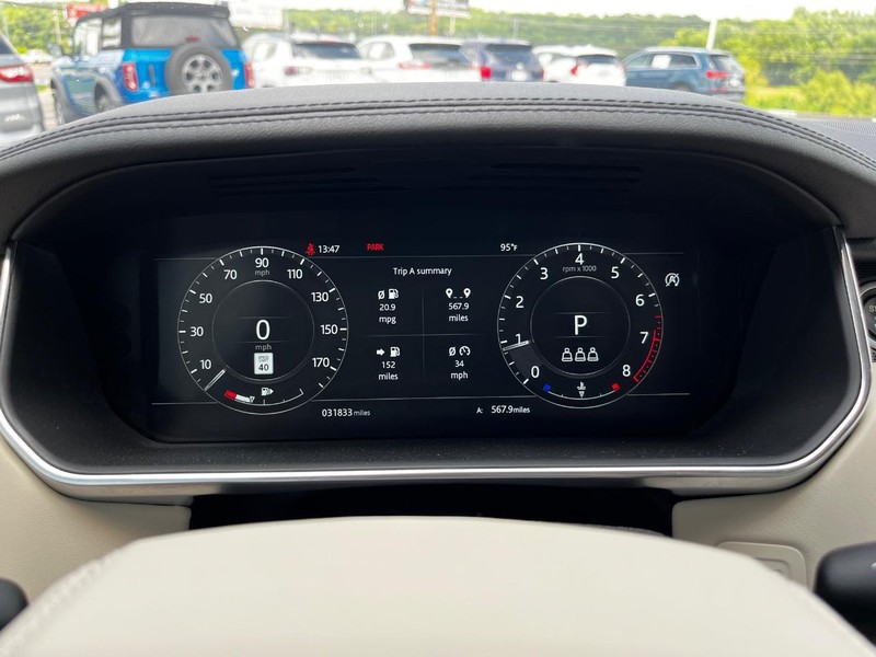 Land Rover Range Rover Vehicle Full-screen Gallery Image 20