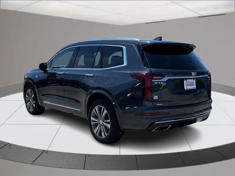 Cadillac XT6 Vehicle Full-screen Gallery Image 06