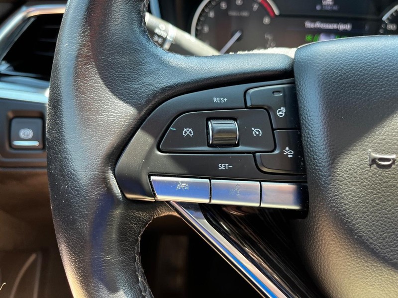 Cadillac XT6 Vehicle Full-screen Gallery Image 19