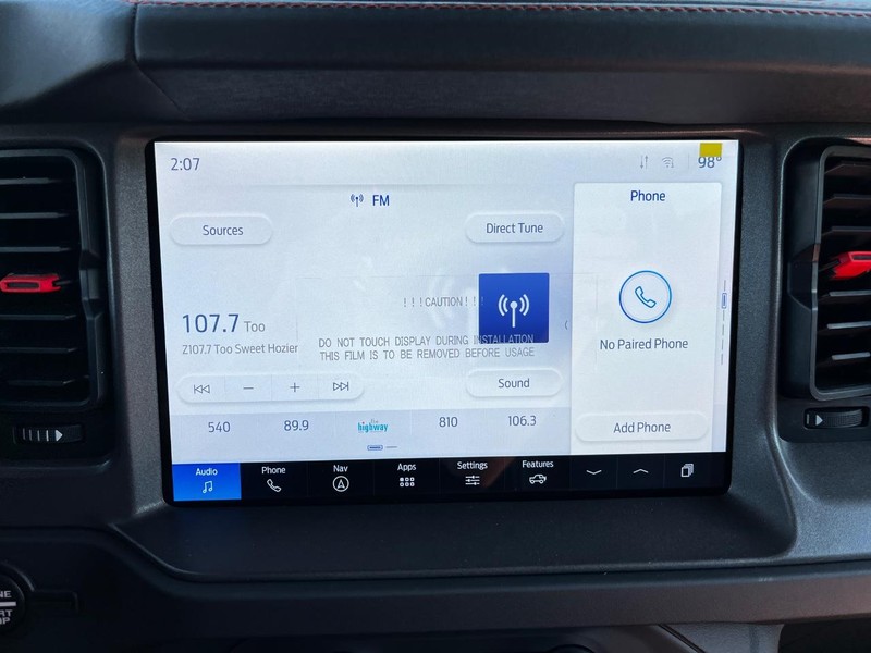 Ford Bronco Vehicle Full-screen Gallery Image 14