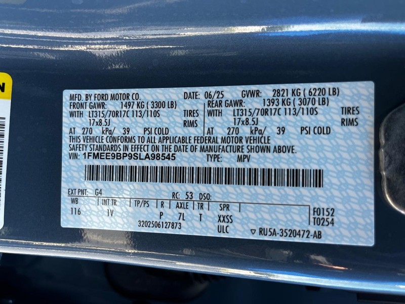 Ford Bronco Vehicle Full-screen Gallery Image 16