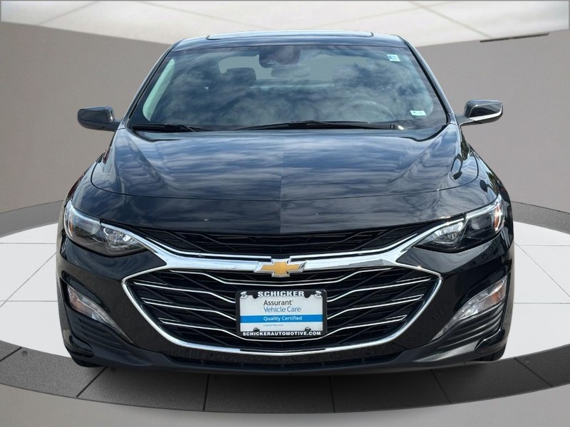 Chevrolet Malibu Vehicle Full-screen Gallery Image 09