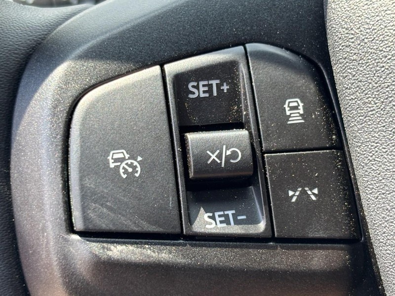 Ford Mustang Mach-E Vehicle Full-screen Gallery Image 11