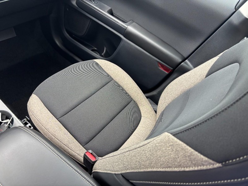 Ford Bronco Sport Vehicle Full-screen Gallery Image 10