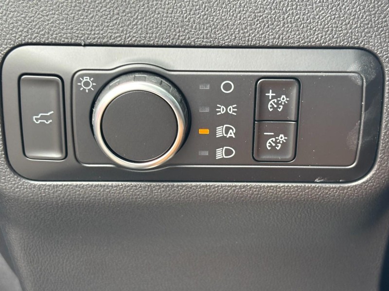 Ford Bronco Sport Vehicle Full-screen Gallery Image 11