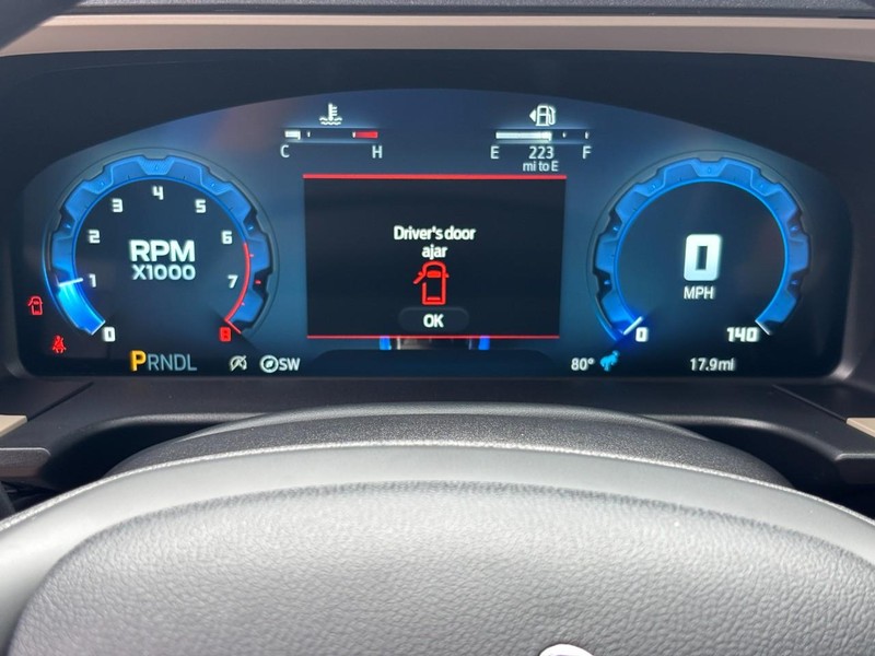 Ford Bronco Sport Vehicle Full-screen Gallery Image 14