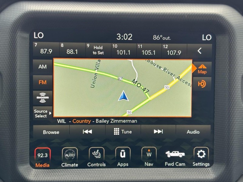 Jeep Gladiator Vehicle Full-screen Gallery Image 13