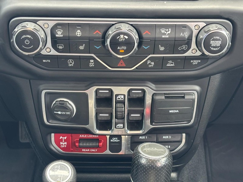 Jeep Gladiator Vehicle Full-screen Gallery Image 14