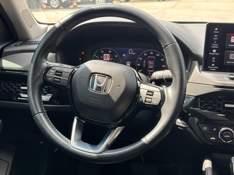 Honda Accord Hybrid Vehicle Full-screen Gallery Image 12