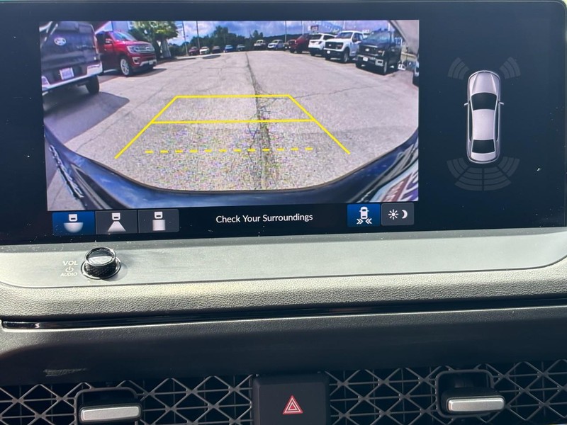 Honda Accord Hybrid Vehicle Full-screen Gallery Image 20