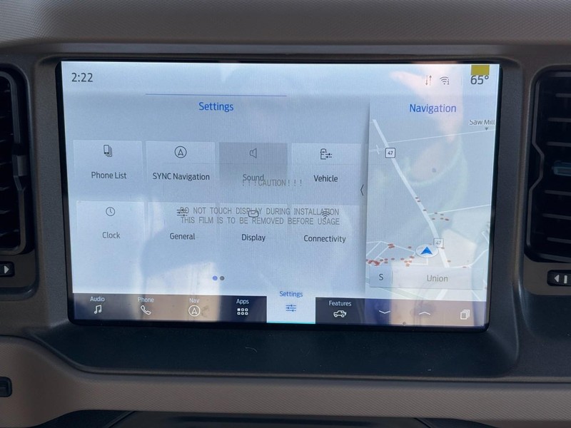 Ford Bronco Vehicle Full-screen Gallery Image 13