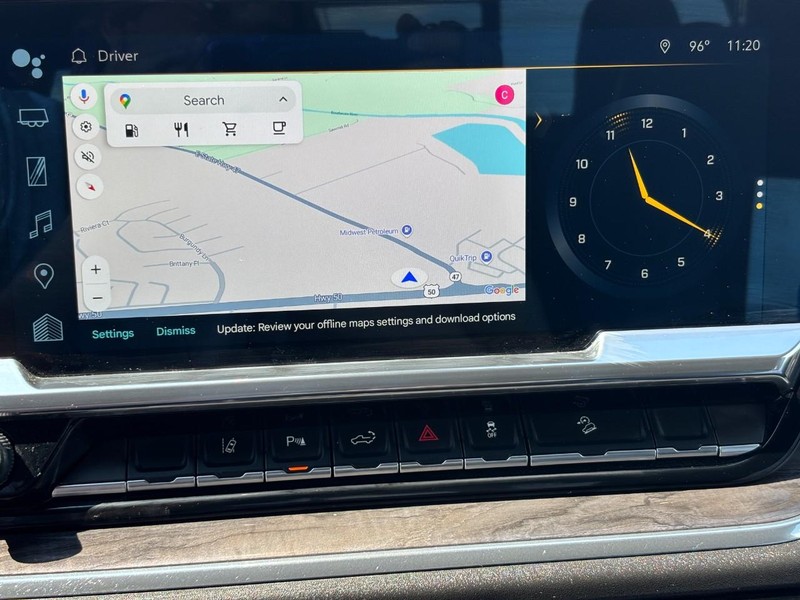 Chevrolet Silverado 2500HD Vehicle Full-screen Gallery Image 22