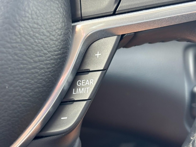 Ram 1500 Vehicle Full-screen Gallery Image 19