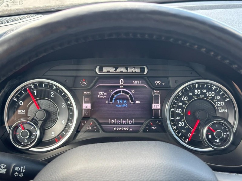 Ram 1500 Vehicle Full-screen Gallery Image 20