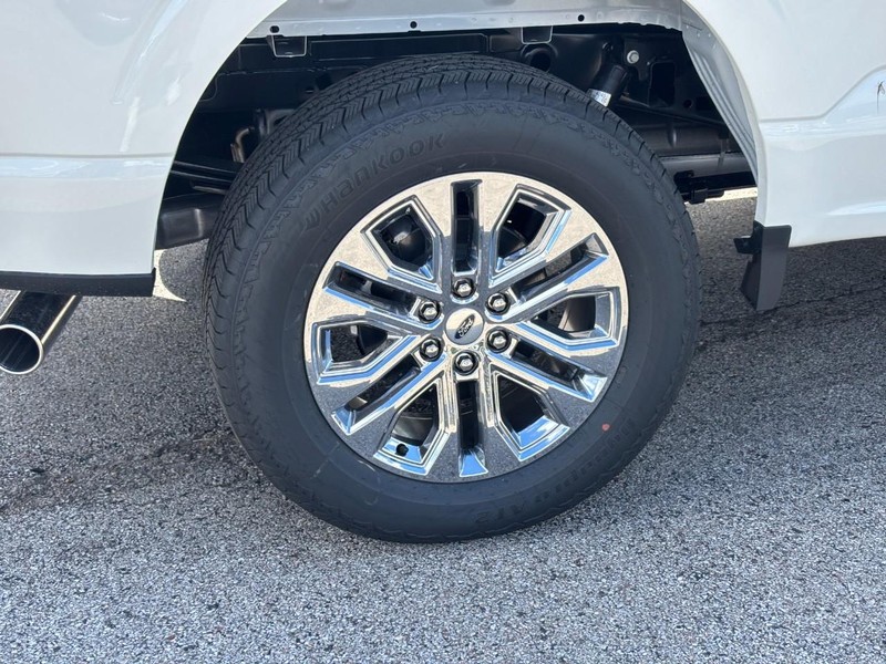 Ford F-150 Vehicle Full-screen Gallery Image 04