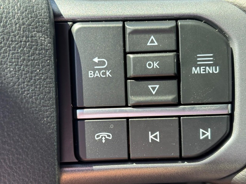 Ford F-150 Vehicle Full-screen Gallery Image 13