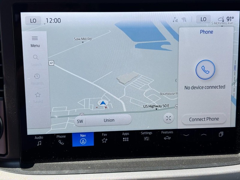 Ford F-150 Vehicle Full-screen Gallery Image 17