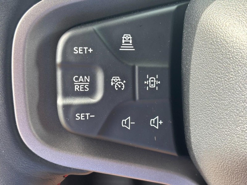 Ford Bronco Vehicle Full-screen Gallery Image 16