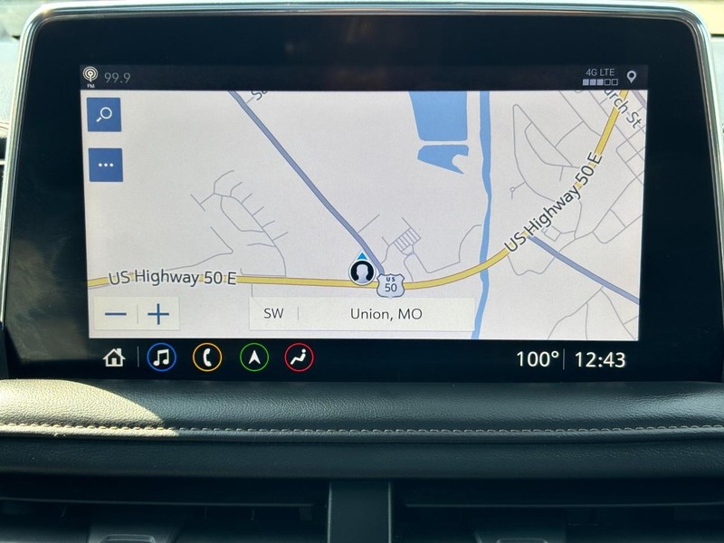 Chevrolet Tahoe Vehicle Full-screen Gallery Image 14