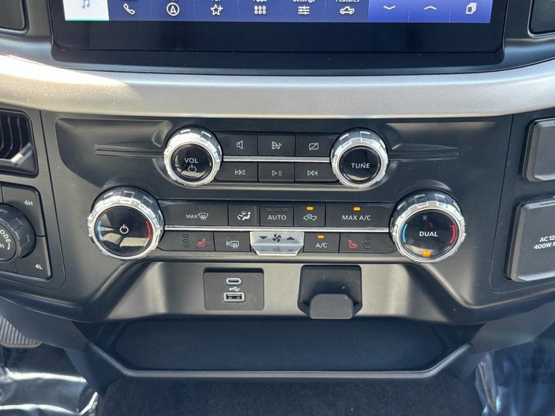 Ford F-150 Vehicle Full-screen Gallery Image 14