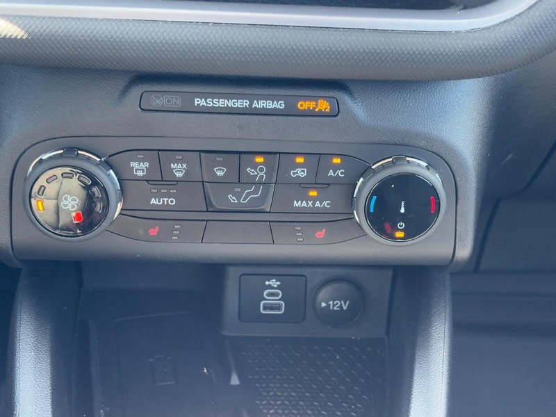 Ford Bronco Sport Vehicle Full-screen Gallery Image 14