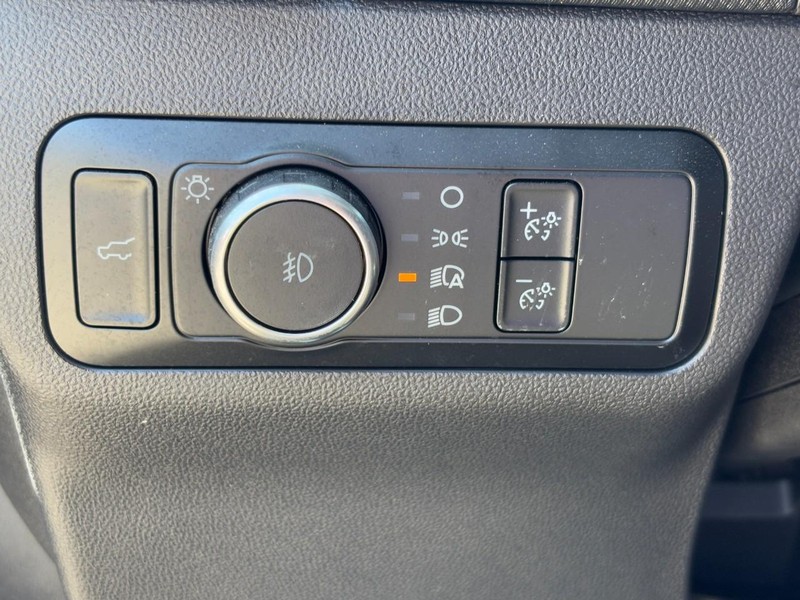 Ford Bronco Sport Vehicle Full-screen Gallery Image 16