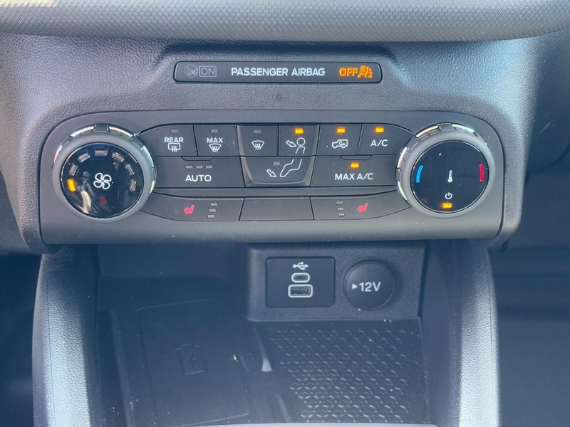 Ford Bronco Sport Vehicle Full-screen Gallery Image 22