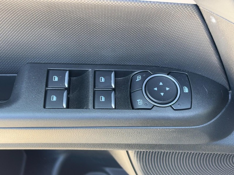 Ford Bronco Sport Vehicle Full-screen Gallery Image 23