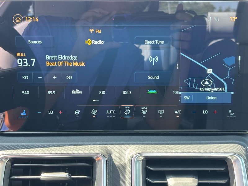 Ford Mustang Vehicle Full-screen Gallery Image 11