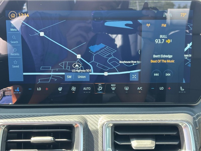 Ford Mustang Vehicle Full-screen Gallery Image 13